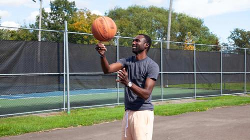 Immigrants de souche Season 1 Episode 5 - Episode 5