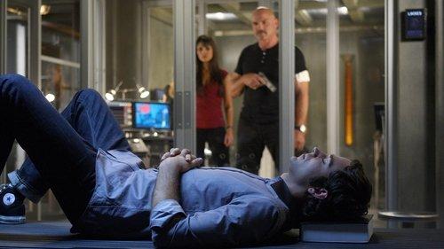 undefined Season 2 Episode 8 - Chuck Versus the Gravitron