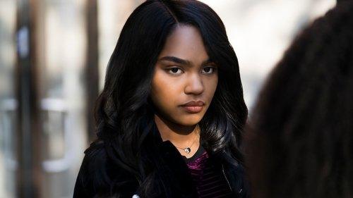 Black Lightning Season 1 Episode 6 - Three Sevens: The Book of Thunder