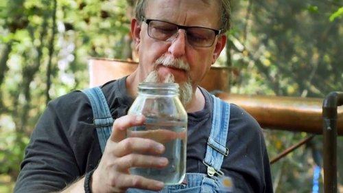 Moonshiners Season 10 Episode 11 - Mason Jar Shortage