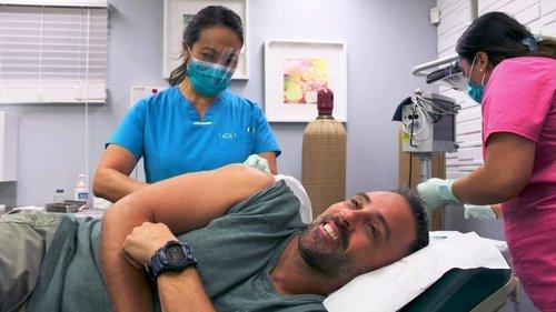 Dr. Pimple Popper Season 2 Episode 9 - Mic drop pop!