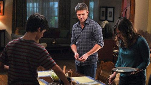 The Glades Season 4 Episode 2 - Shot Girls