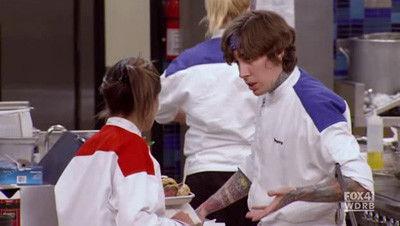 Hell's Kitchen Season 9 Episode 11 - 7 Chefs Compete