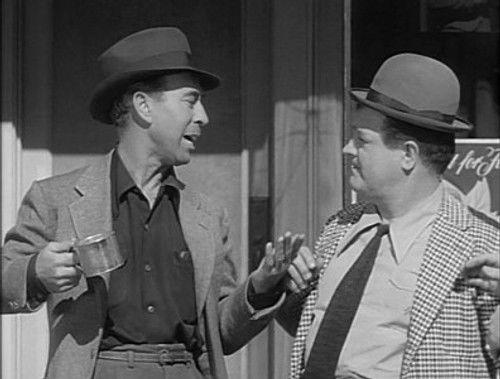 The Abbott and Costello Show Season 1 Episode 23 - Little Old Lady