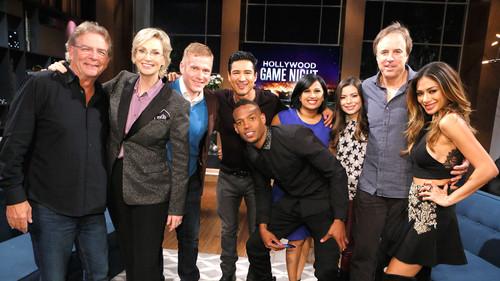 Hollywood Game Night Season 4 Episode 3 - Way-ans to Go!