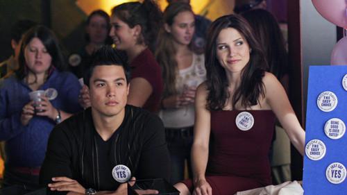 One Tree Hill Season 2 Episode 13 - The Hero Dies in This One