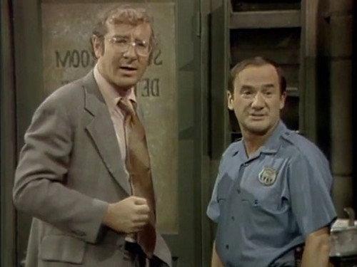 Barney Miller Season 4 Episode 22 - The Sighting