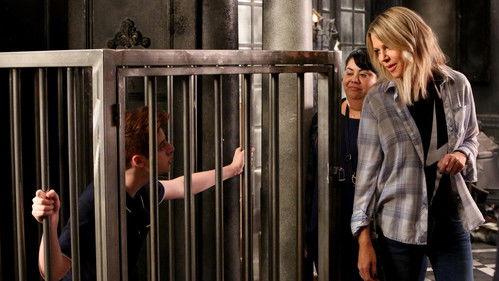 The Mick Season 2 Episode 4 - The Haunted House