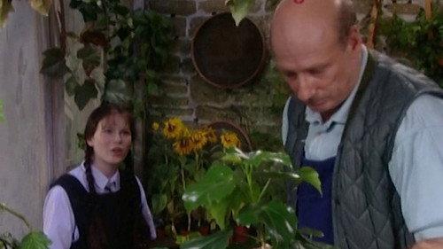 The Worst Witch Season 2 Episode 12 - Green Fingers and Thumbs