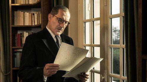 De Gaulle, l'éclat et le secret Season 1 Episode 4 - Premier des Français