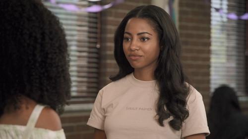 All American: Homecoming Season 1 Episode 3 - Love and War