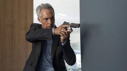 Bosch Season 6 Episode 1 - The Overlook