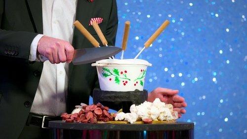 Is It Cake? Holiday Season 1 Episode 3 - Season's Eatings