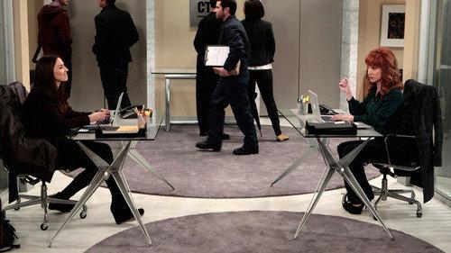 Whitney Season 1 Episode 13 - Codependence Day