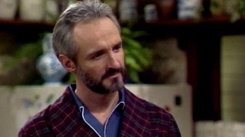 Family Ties Season 6 Episode 7 - Invasion of the Psychologist Snatchers