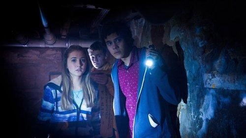 Sam Fox: Extreme Adventures Season 1 Episode 19 - Blue Venom