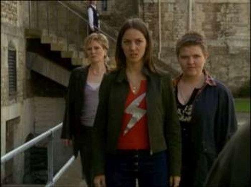 Bad Girls Season 3 Episode 16 - Coming Out