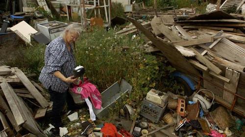 Hoarders Season 7 Episode 4 - Ruthann