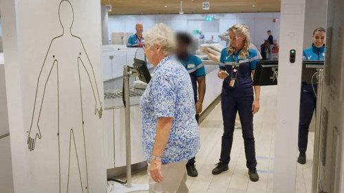 Schiphol Airport Season 3 Episode 5 - Episode 5