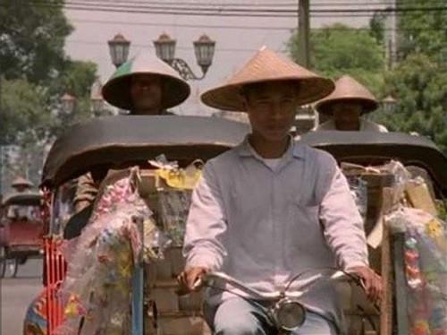 Full Circle with Michael Palin Season 1 Episode 5 - Borneo and Java