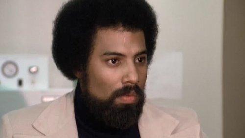 Mannix Season 8 Episode 16 - Edge of the Web