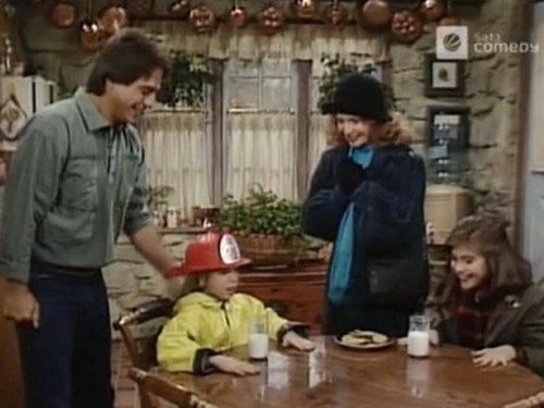 Who's the Boss? Season 1 Episode 12 - Paint Your Wagon