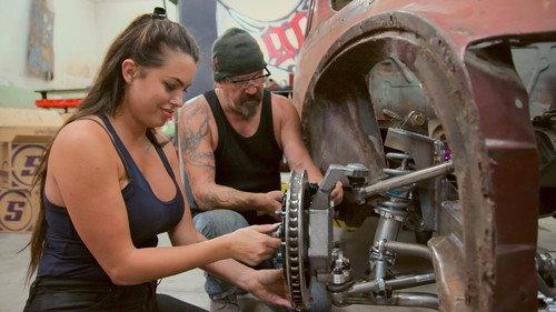 Car Masters: Rust to Riches Season 4 Episode 7 - Go Big Rig or Go Home