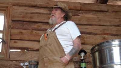 Moonshiners Season 6 Episode 16 - Intruder Alert