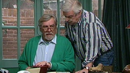 Oppassen!!! Season 4 Episode 17 - Supply and demand