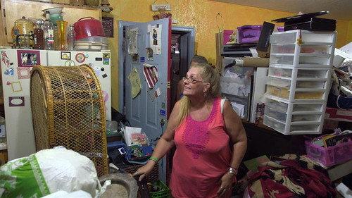 Hoarders Season 9 Episode 3 - Leza & Linda