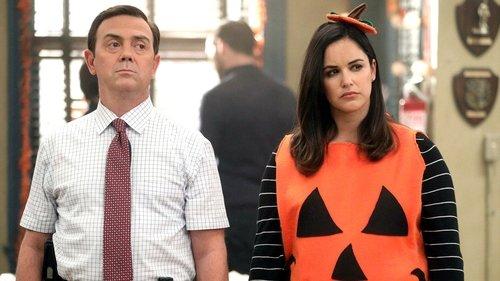 Brooklyn Nine-Nine Season 7 Episode 11 - Valloweaster