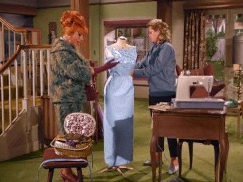 Bewitched Season 2 Episode 24 - Samantha the Dressmaker