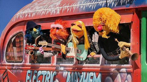 The Muppets Mayhem Season 1 Episode 10 - Track 10: We Will Rock You
