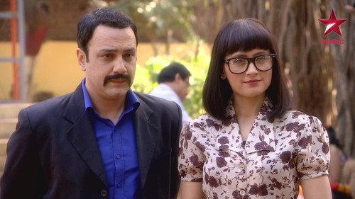 Ek Hasina Thi Season 9 Episode 15 - Durga and Aakash Follow Sakshi