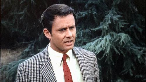 The Andy Griffith Show Season 7 Episode 16 - Don't Miss a Good Bet