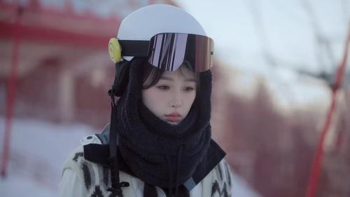 Ski into Love Season 1 Episode 2 - Snowboarding Pro