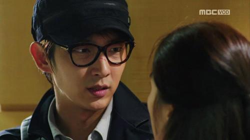 Two Weeks Season 1 Episode 9 - Episode 9 - I need your help!