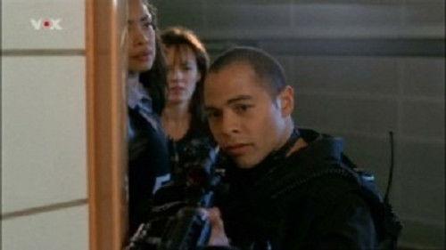 Standoff Season 1 Episode 13 - Backfire