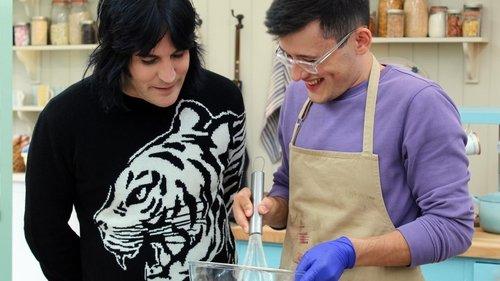 The Great British Bake Off Season 3 Episode 1 - Cake Week