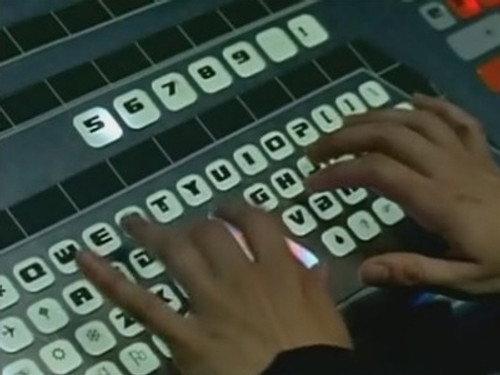 Power Rangers Season 13 Episode 14 - Wired (1)