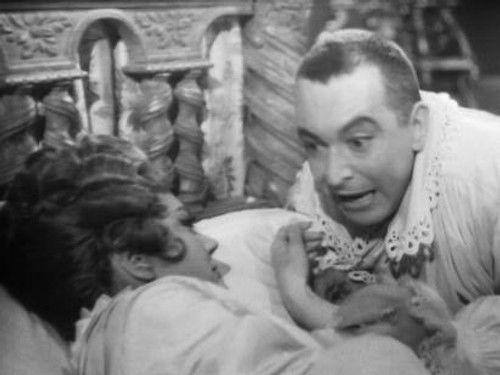 The camera explores time Season 5 Episode 2 - Episode 2