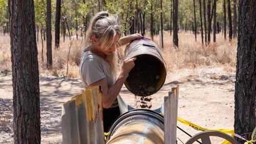 Gem Hunters Down Under Season 3 Episode 4 - Mega Machinery Meltdown