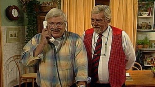 Oppassen!!! Season 5 Episode 2 - Professionals