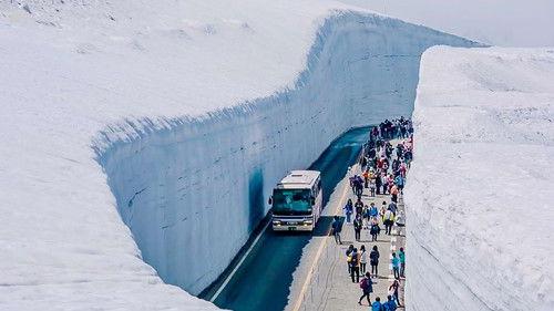 Naomi in Japan Season 3 Episode 18 - Episode 18