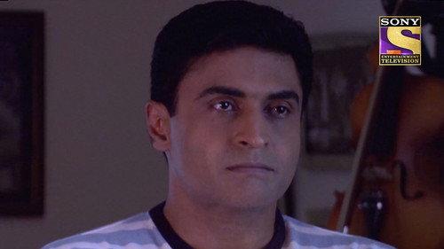 Kuch Toh Log Kahenge Season 1 Episode 22 - Nidhi Goes to Meet Dr. Ashutosh
