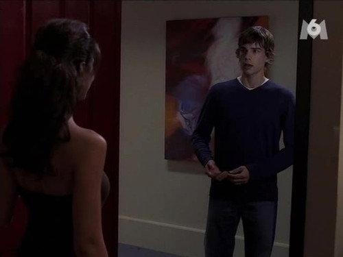 Jake 2.0 Season 1 Episode 4 - Arms and the Girl