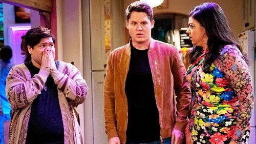Lopez vs Lopez Season 1 Episode 15 - Lopez vs Primos