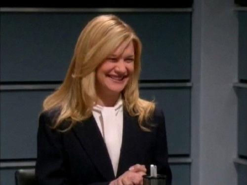 Whoopi Season 1 Episode 20 - Identity Crisis (a.k.a. Identity Theft)