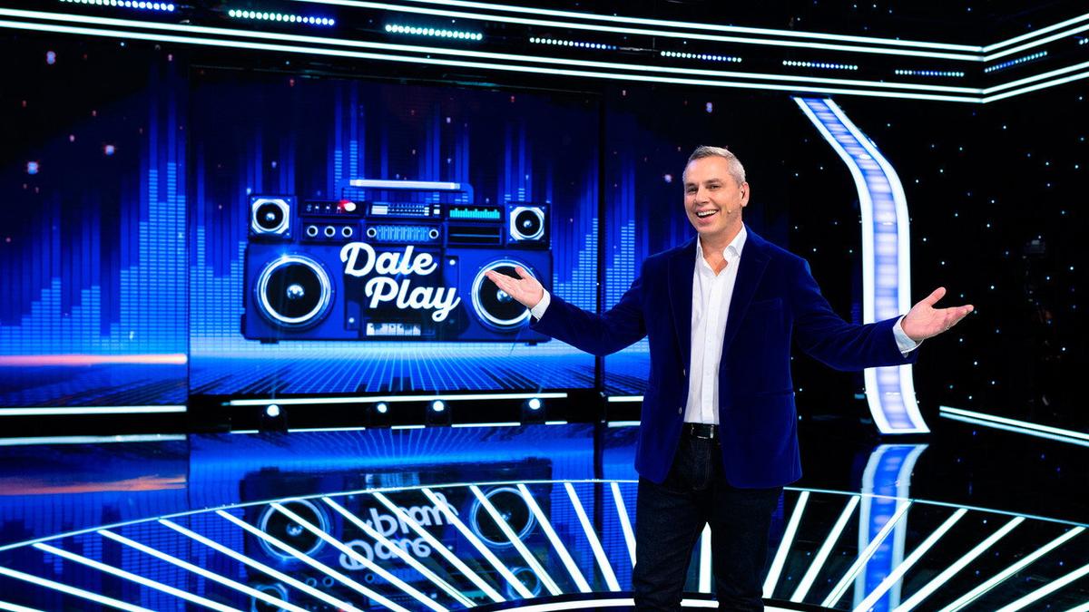 Dale Play backdrop