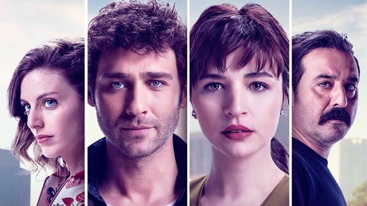 Tehlikeli Karim backdrop